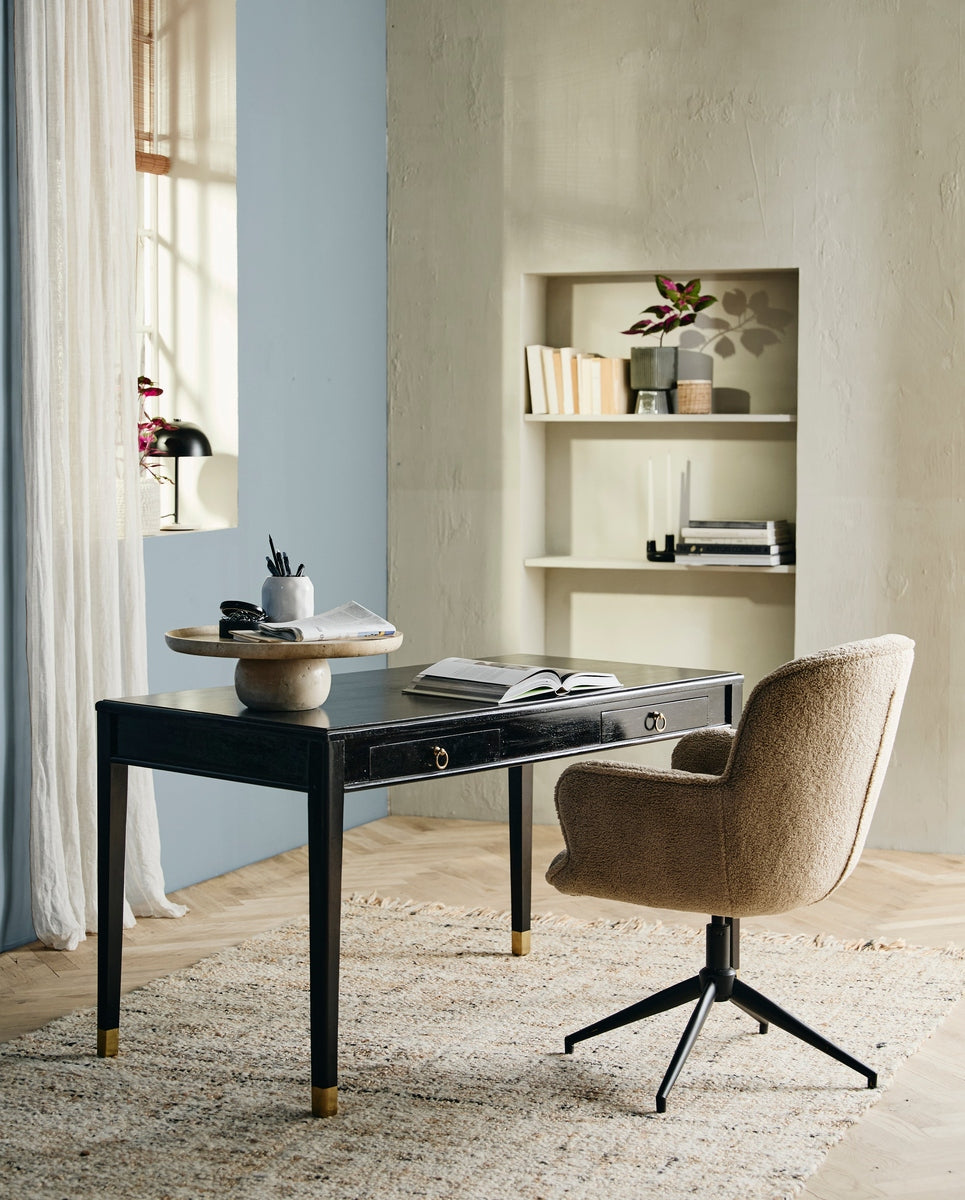 Hobbyhoek en werkplek ingericht met Nordal interieur