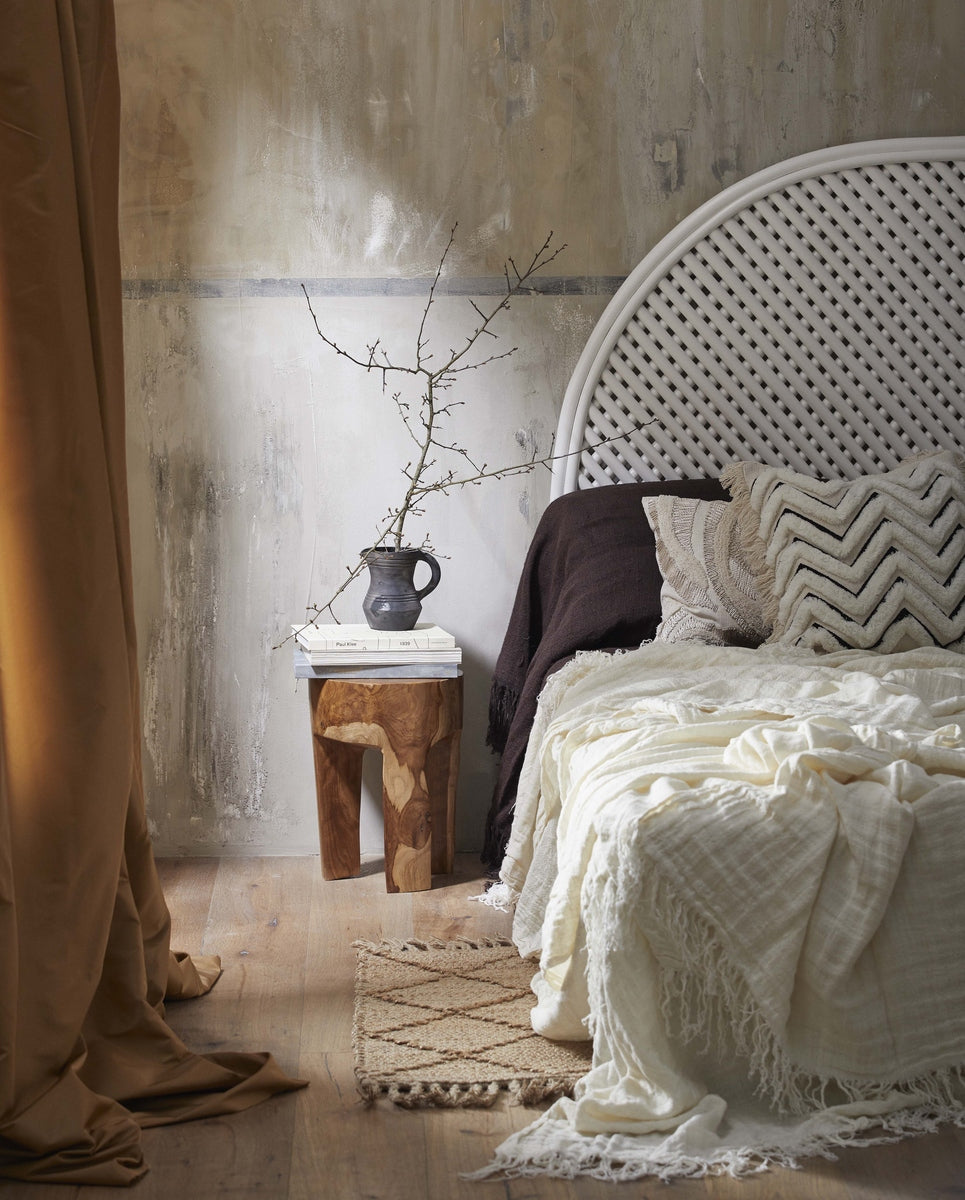 Rustige slaapkamer ingericht met Nordal interieur