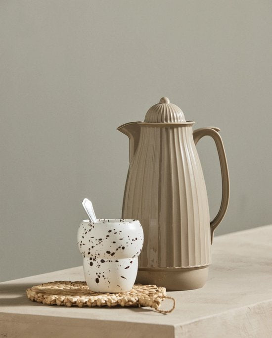 Nordal thermoskan 1 liter – warm beige | beige design isoleerkan