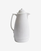Nordal thermoskan 1 liter in bright white, witte design isoleerkan met geribbeld patroon